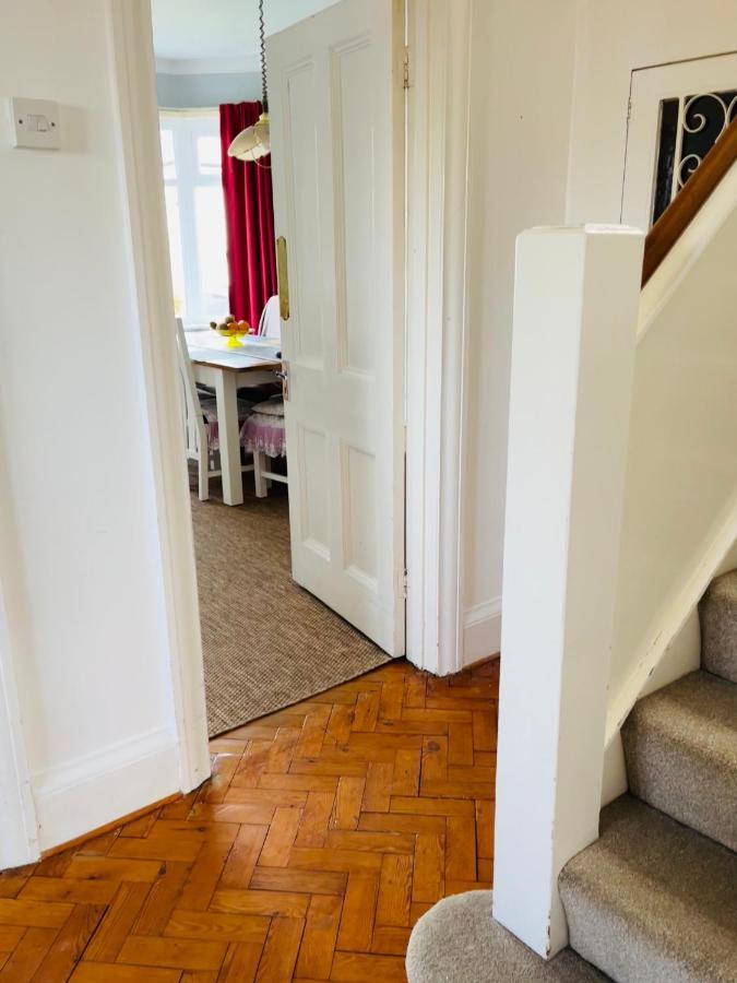 Winton House Home Stay Bournemouth Exteriör bild
