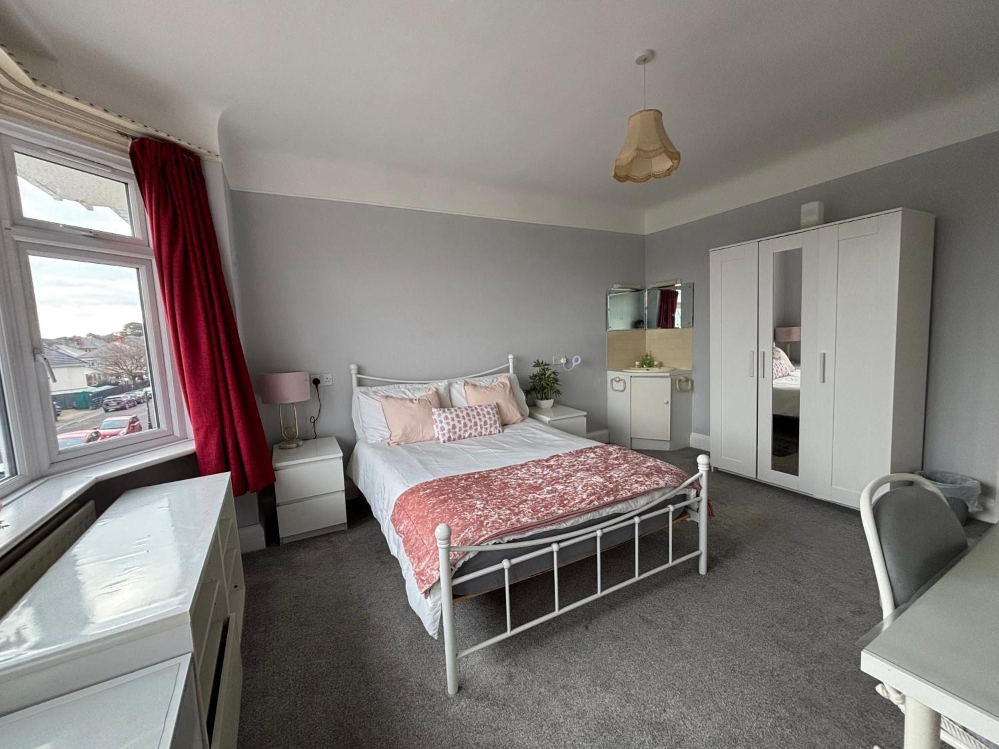 Winton House Home Stay Bournemouth Exteriör bild
