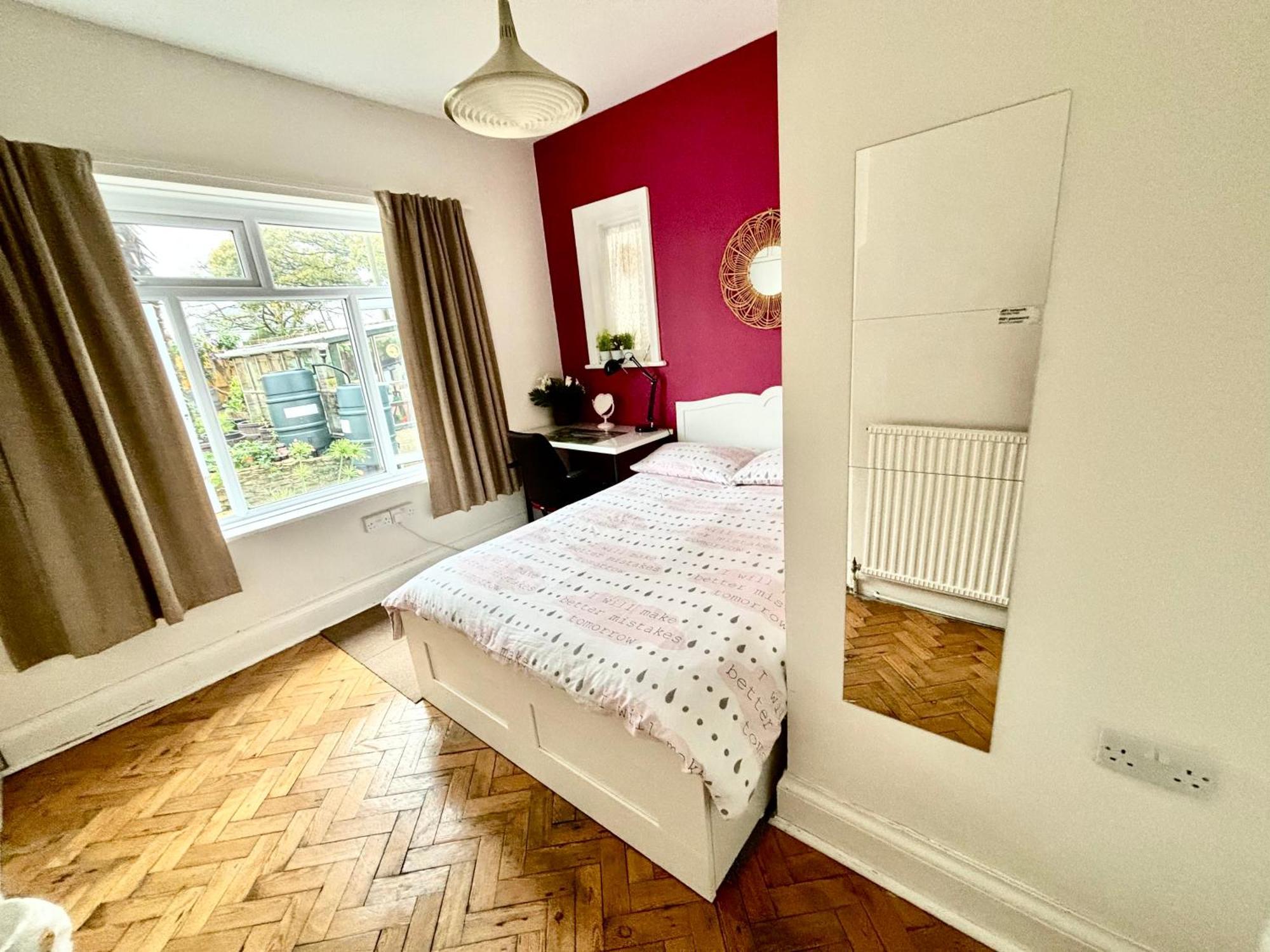 Winton House Home Stay Bournemouth Exteriör bild