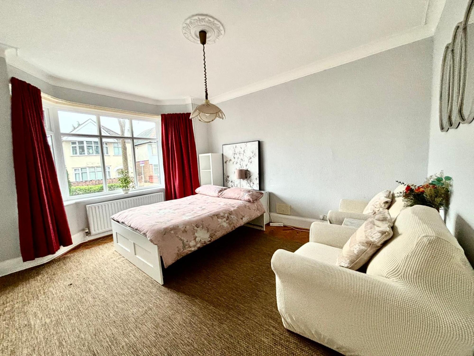 Winton House Home Stay Bournemouth Exteriör bild