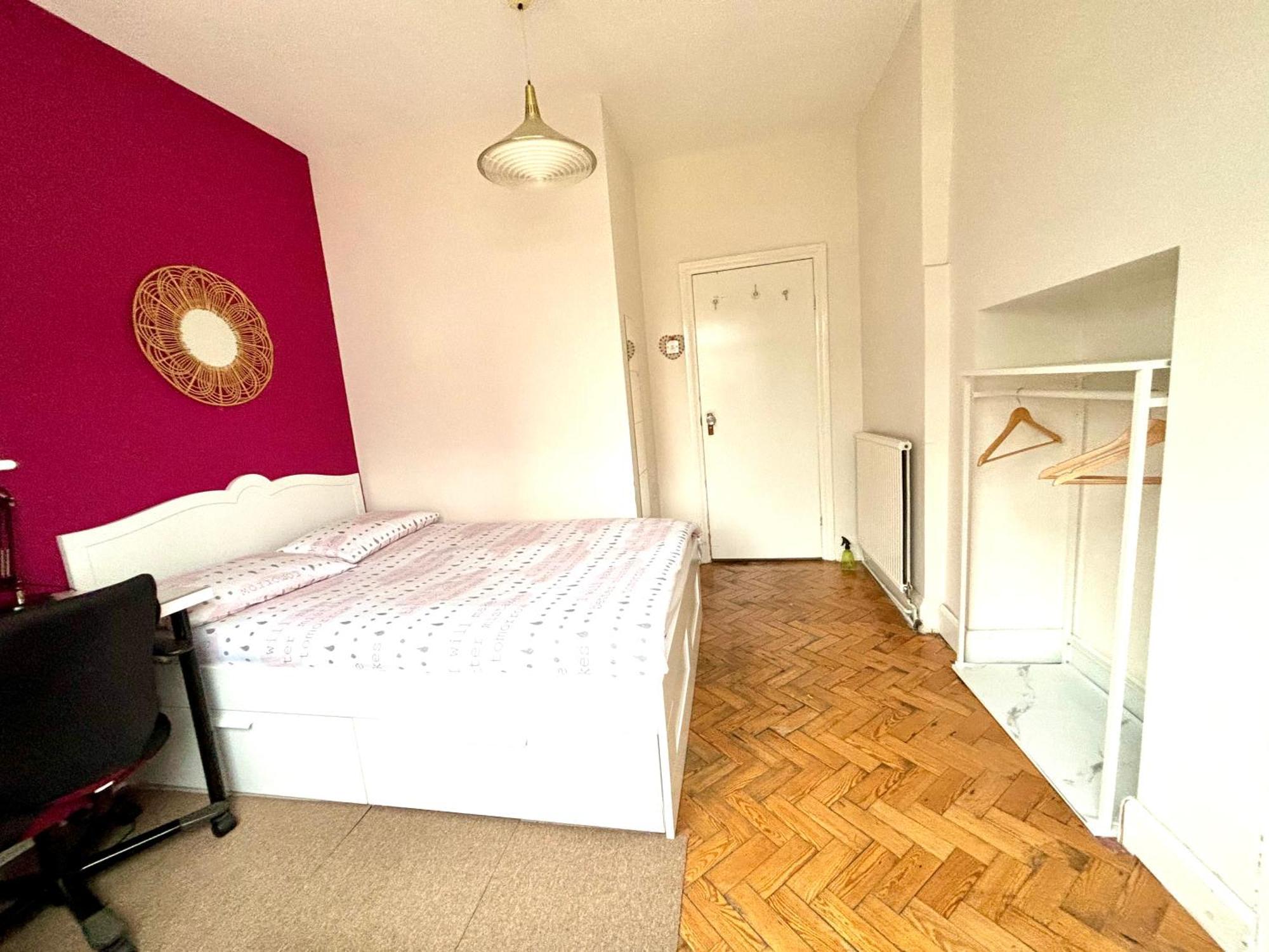 Winton House Home Stay Bournemouth Exteriör bild