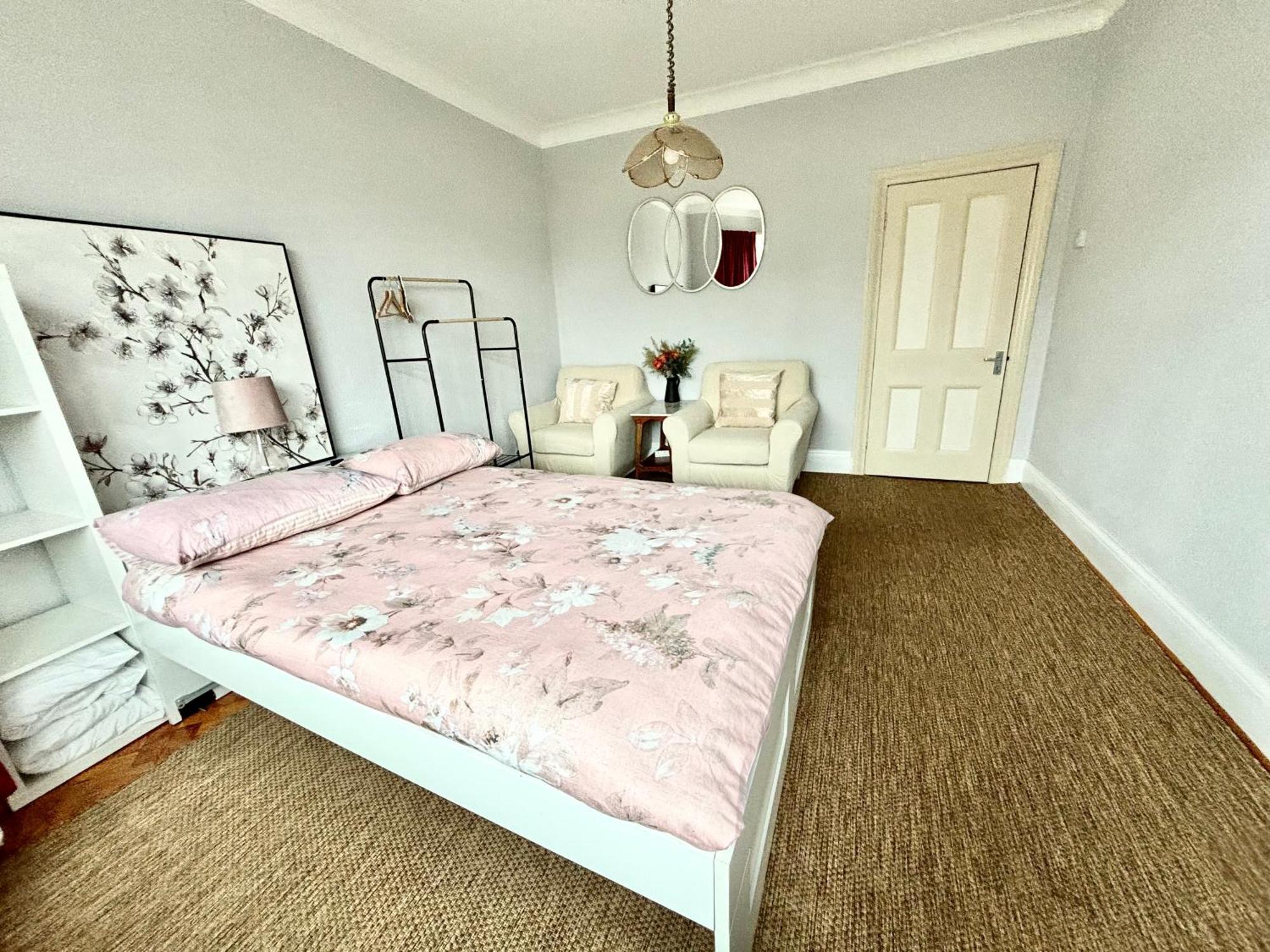 Winton House Home Stay Bournemouth Exteriör bild